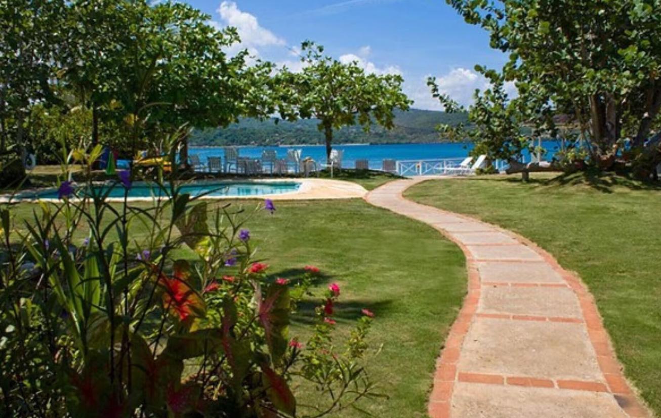 Sea Grapes Air-Conditioned 6-Bedroom Home With Cottage ديسكفري باي المظهر الخارجي الصورة